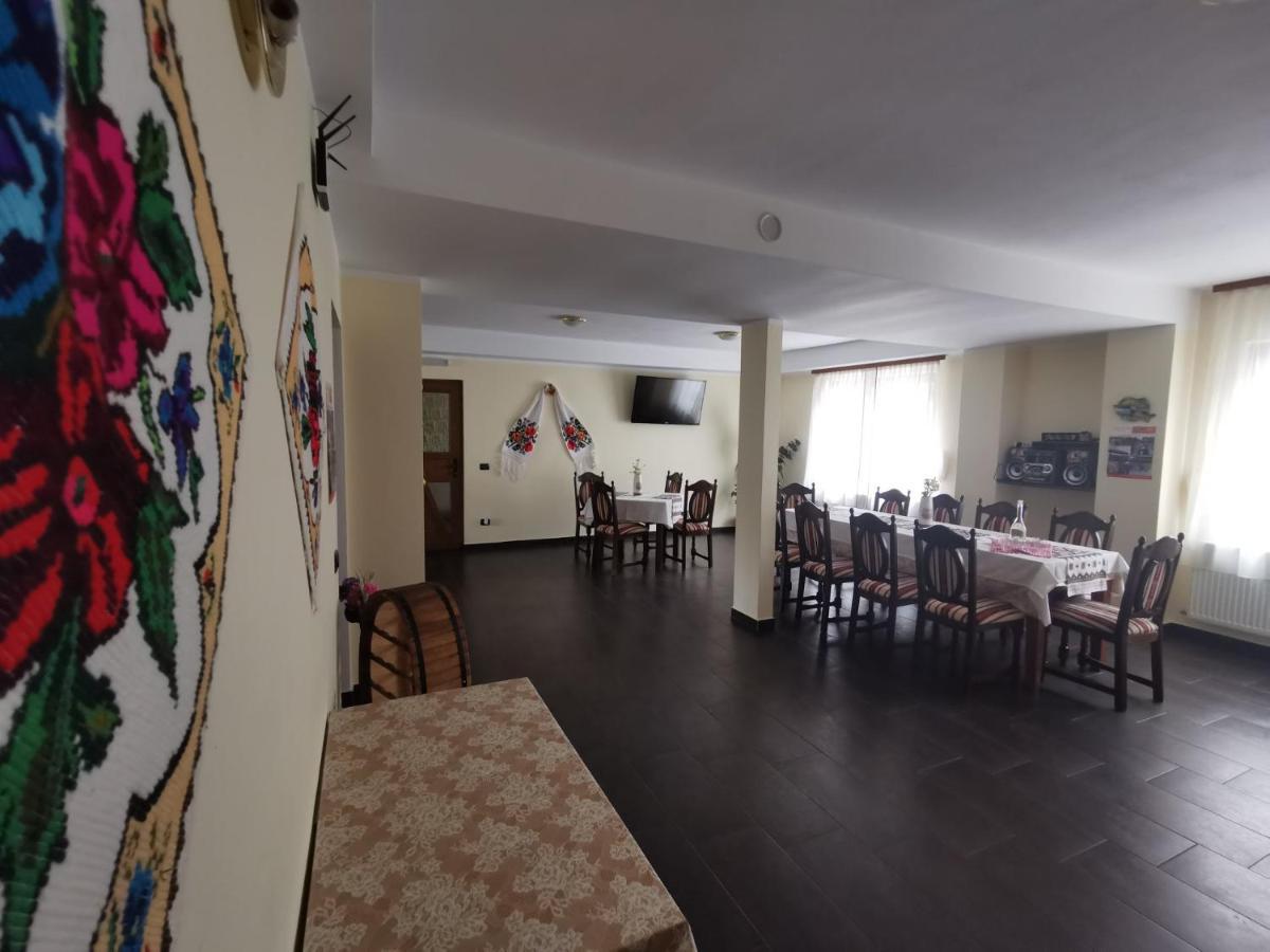 Borşa Cabana Cascada Cailor酒店 外观 照片