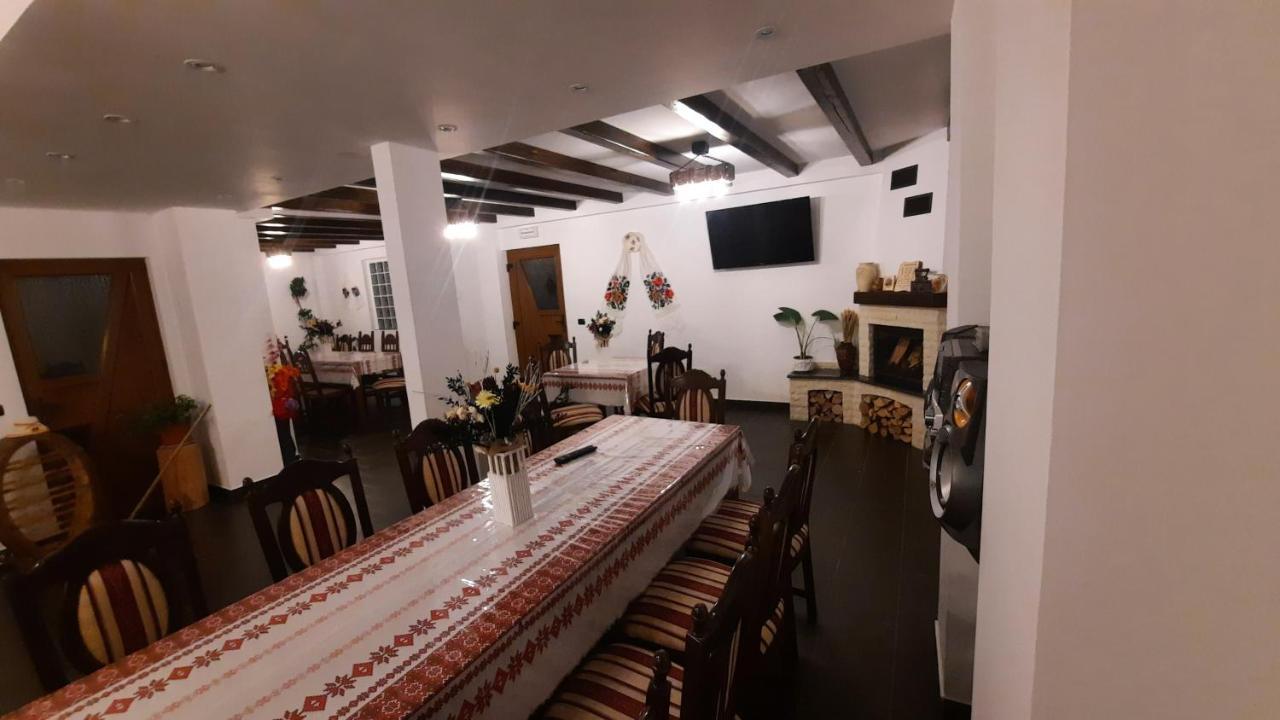 Borşa Cabana Cascada Cailor酒店 外观 照片