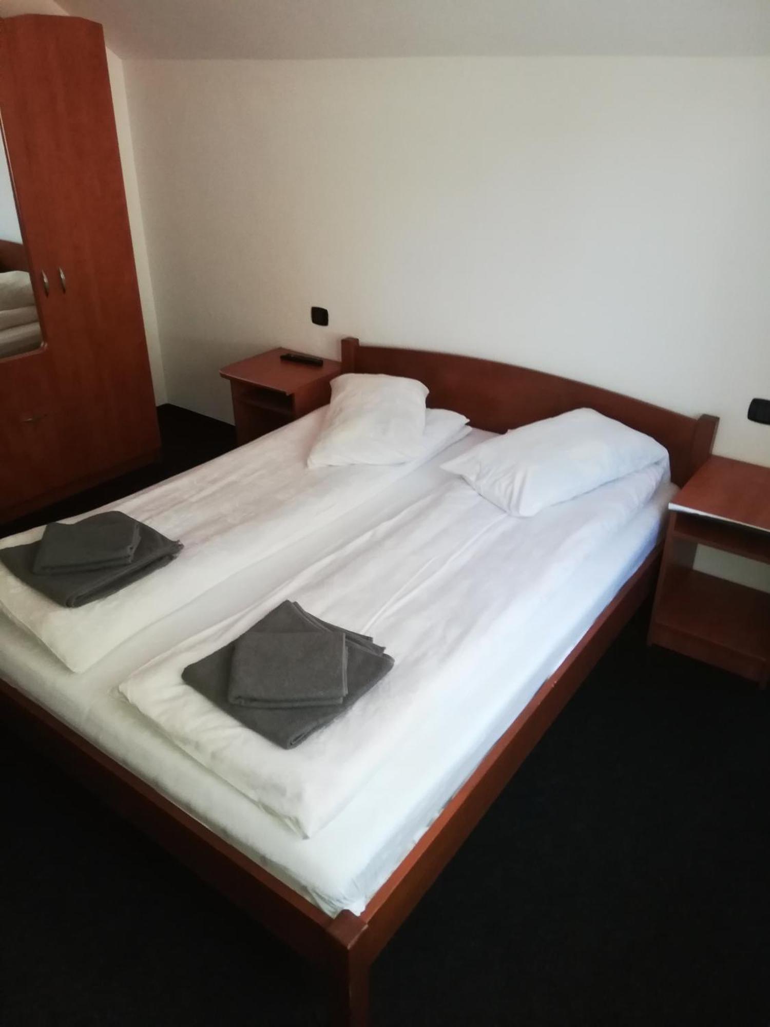 Borşa Cabana Cascada Cailor酒店 客房 照片
